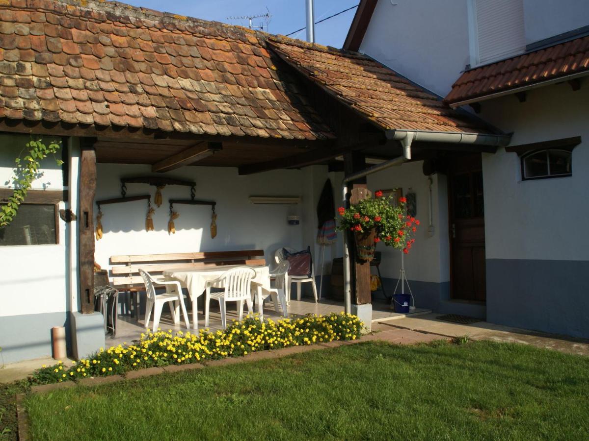 Cosy Holiday Home In Schleithal With Garden Экстерьер фото