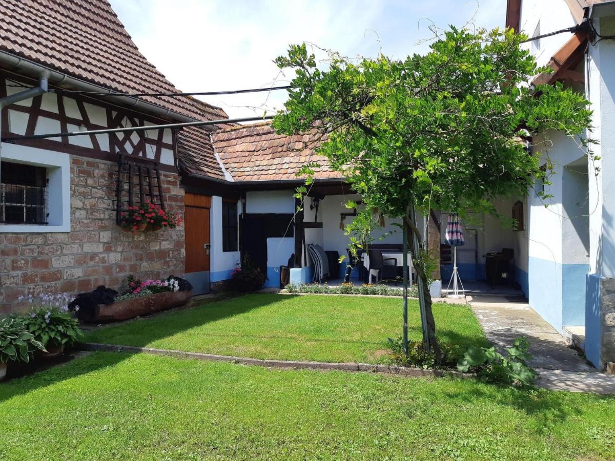 Cosy Holiday Home In Schleithal With Garden Экстерьер фото
